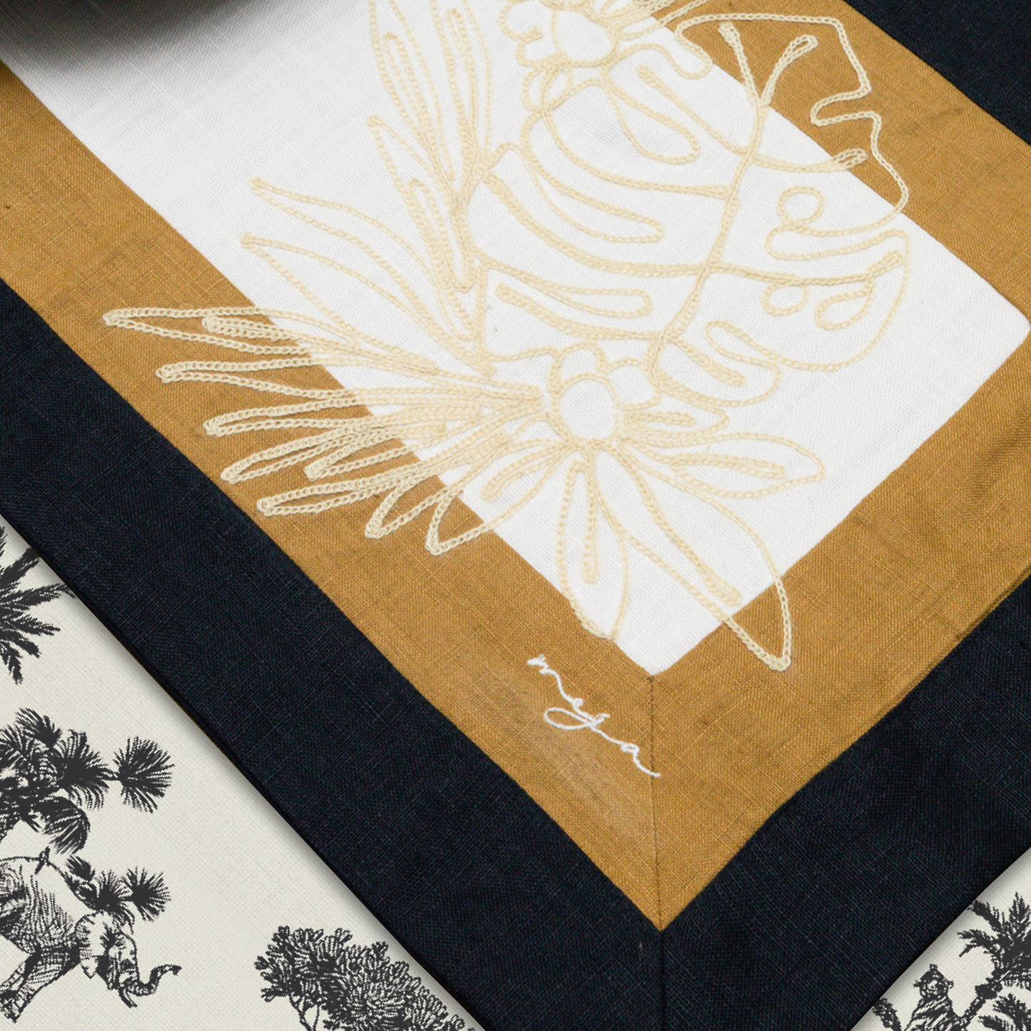 The Les Feuilles De Broderie Tablemat