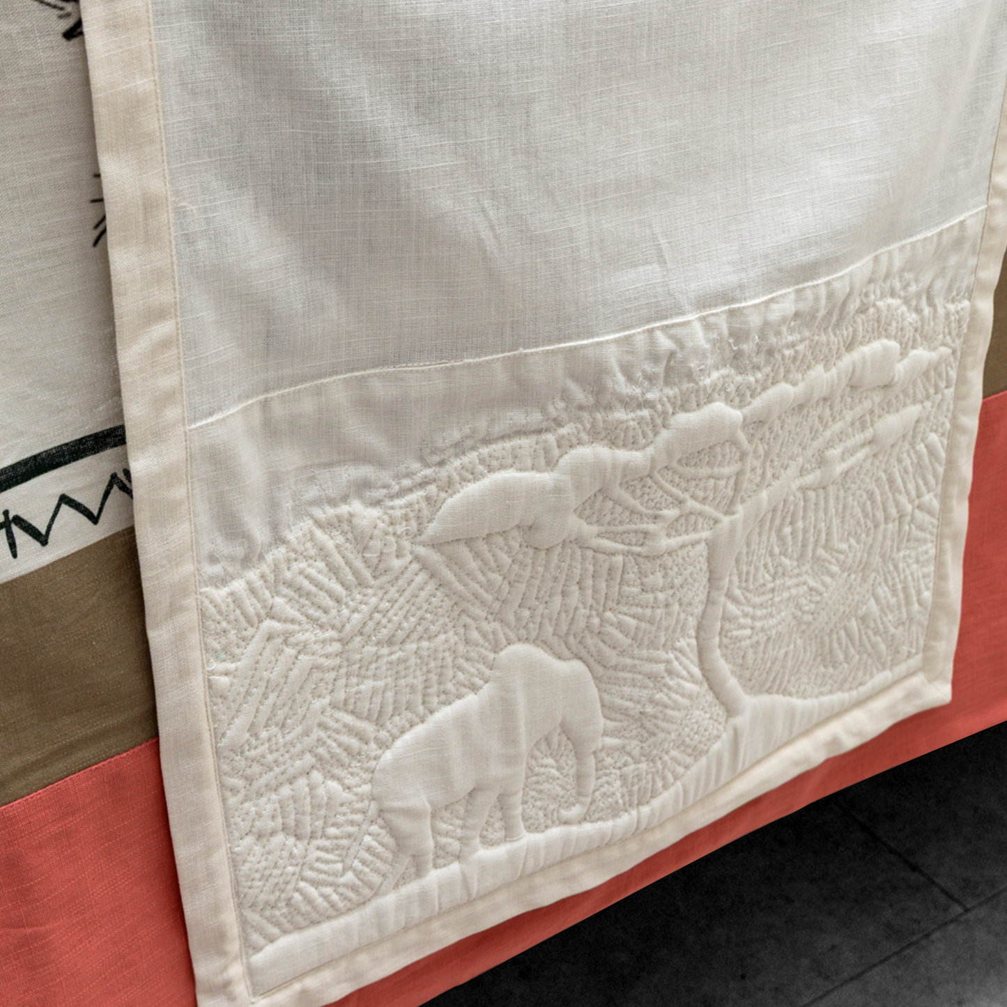 The Allure Table Runner